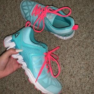 Reebok shoes size 5 1/2